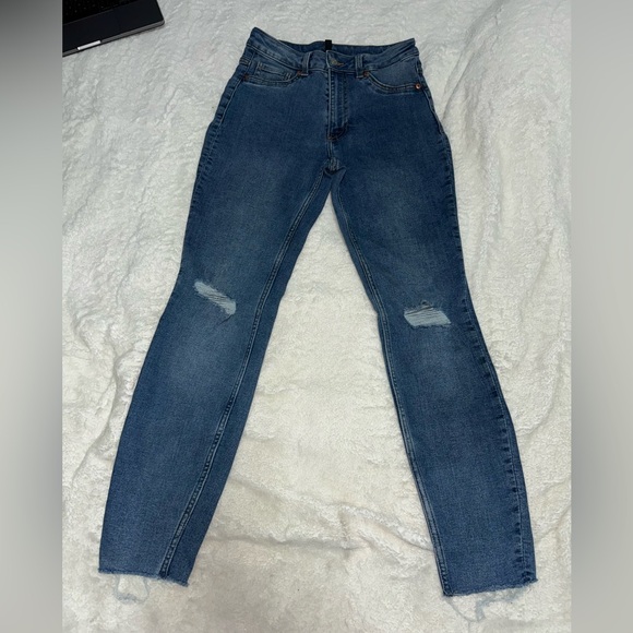 DIVIDED H&M SKINNY JEANS - Picture 2 of 5
